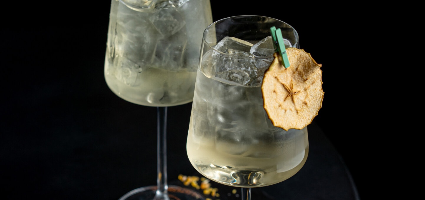Hero elderflower spritz